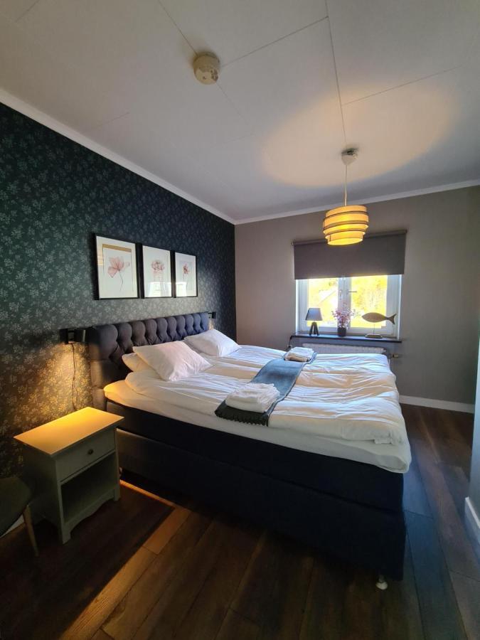 Dala-Jaerna Hotell Och Vandrarhem Exterior foto